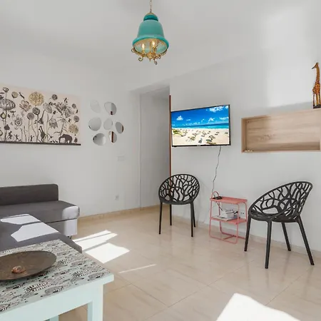 شقة Bright Rooftop In Center By Costarentals - Ref 255 فوينخيرولا