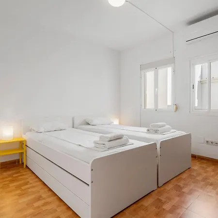 Bright Rooftop In Center By Costarentals - Ref 255