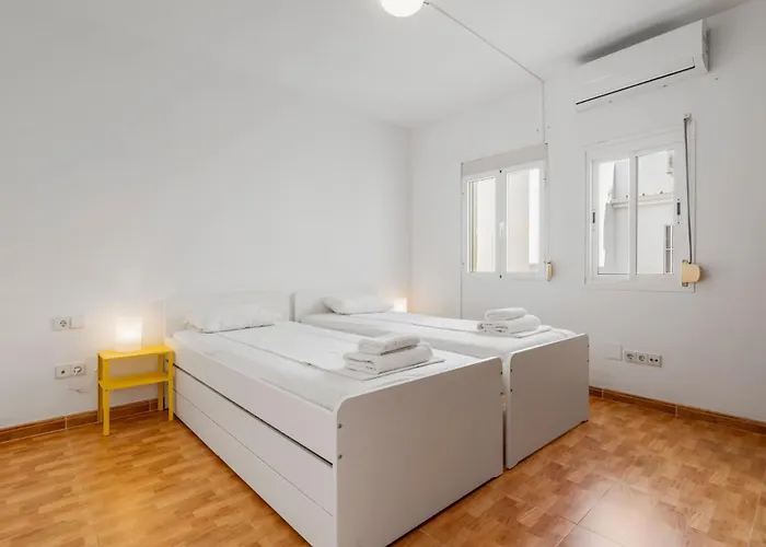 Bright Rooftop By Costarentals - Ref 255